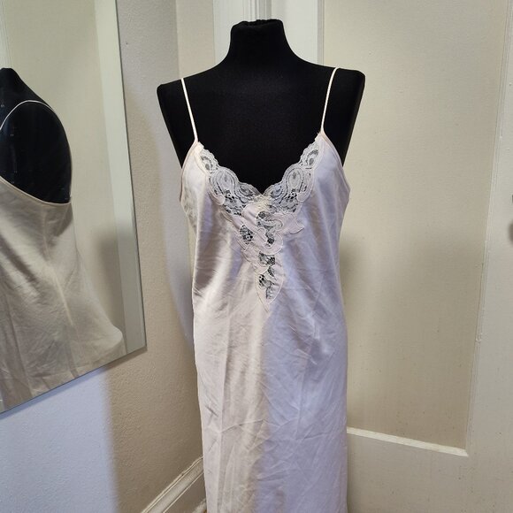 Natori Other - Petal Pink Lace Slip